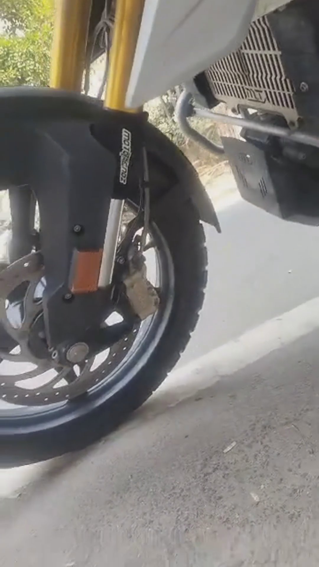 Walk-around video thumbnail