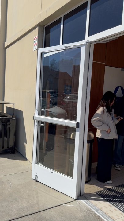 Molly Tea - 369 view from outside - Bubble Tea Near Me - Cupertino, California