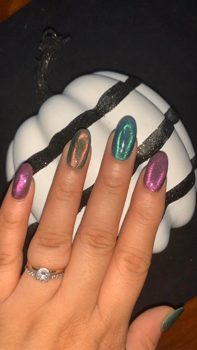 CT Nails - Cat Eye Nails - Nail Salons Near Me - Darien, Illinois