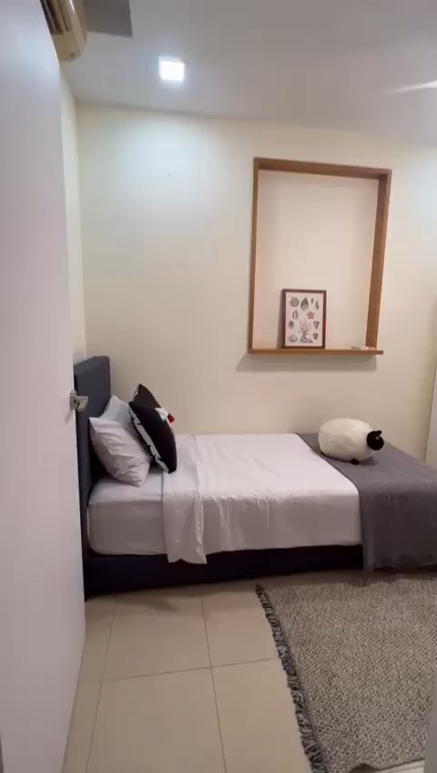 Common Room (Condo) for Rent in  The Lakeshore - Image 6