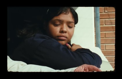 Bande-annonce en espagnol sous-titrée en anglais
