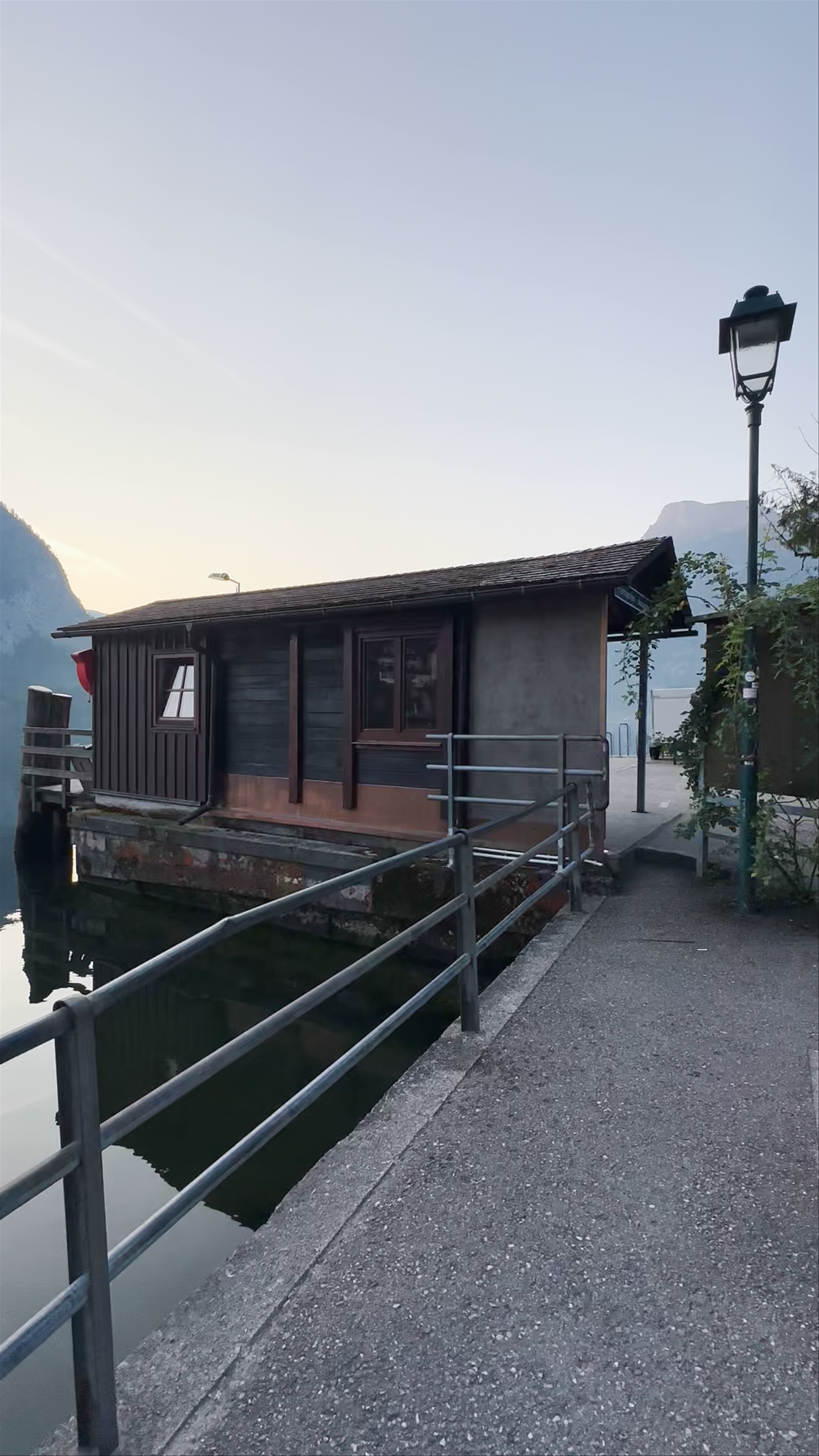 Hallstatt Market Boat Station: Picturesque Lakeside Tranquility in Upper Austria