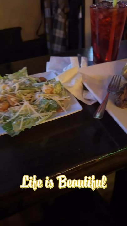 Spunky Monkey Bar & Grill - Fabulous food great service down to earth people. - American Near Me - Auburn, Washington