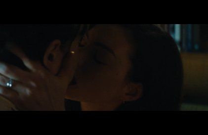 Pré-bande-annonce en français