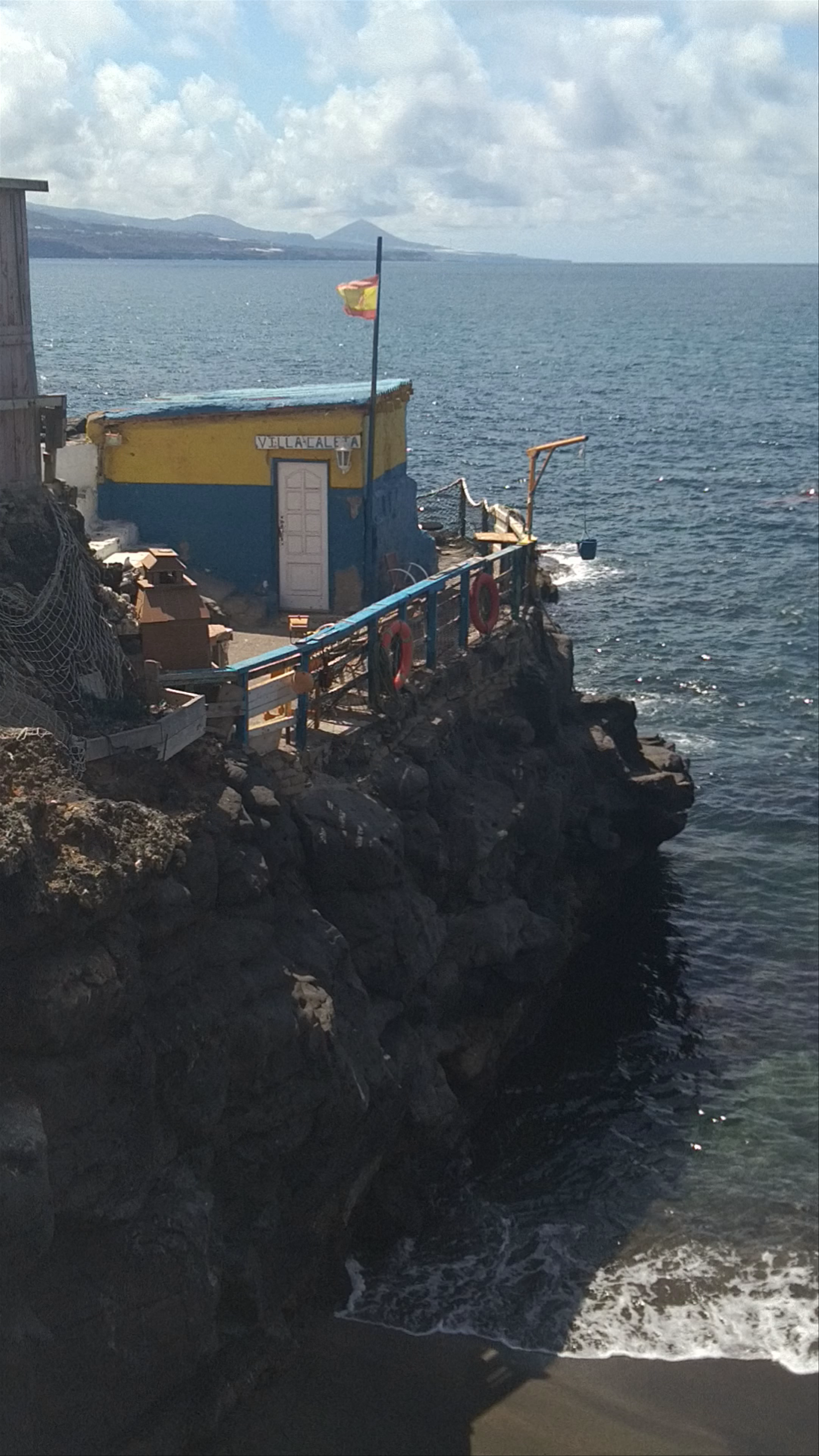 Monumento El Cubo: Coastal Serenity in Las Palmas de Gran Canaria