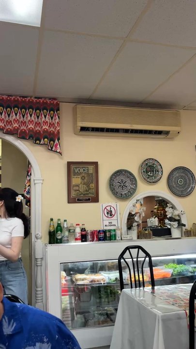 Cafe Kashkar - Inside - Turkish Near Me - Brooklyn, New York