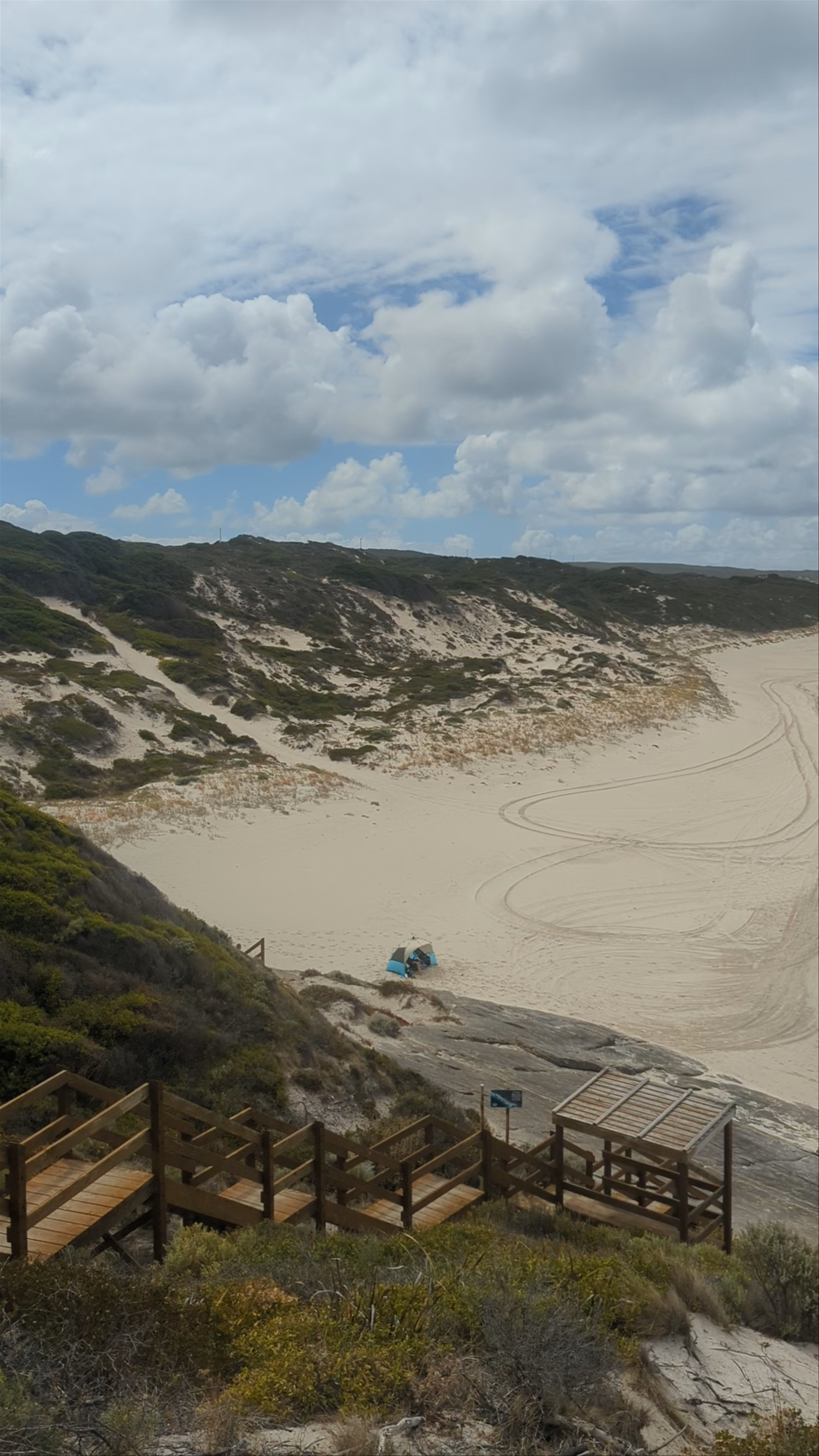 Eleven Mile Lagoon: Serene Coastal Escape in Dalyup, Western Australia