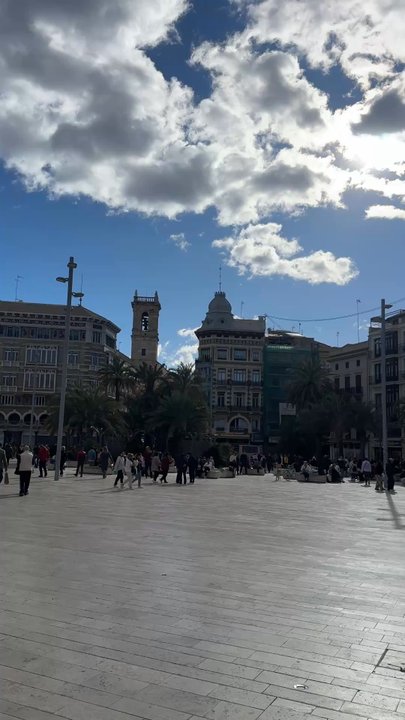 Plaça de la Reina - Local Flavor Near Me - Valencia, V