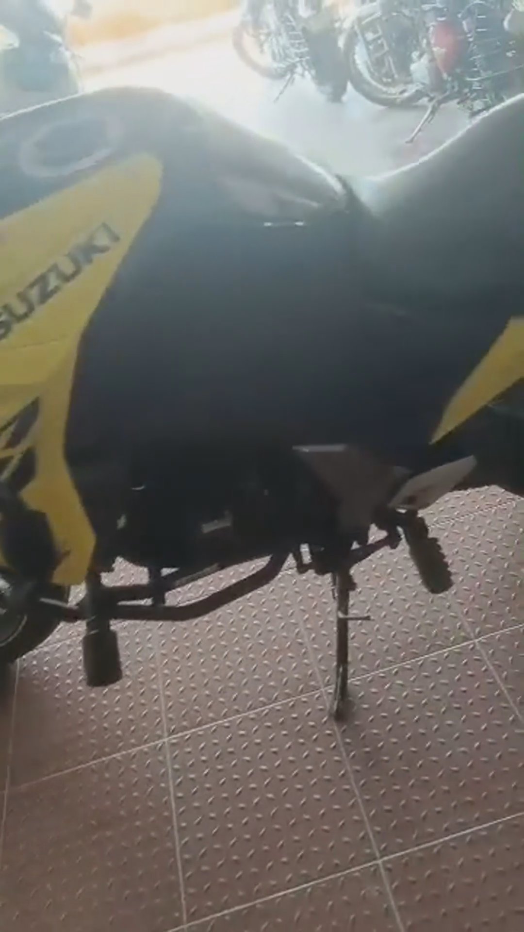 Walk-around video thumbnail