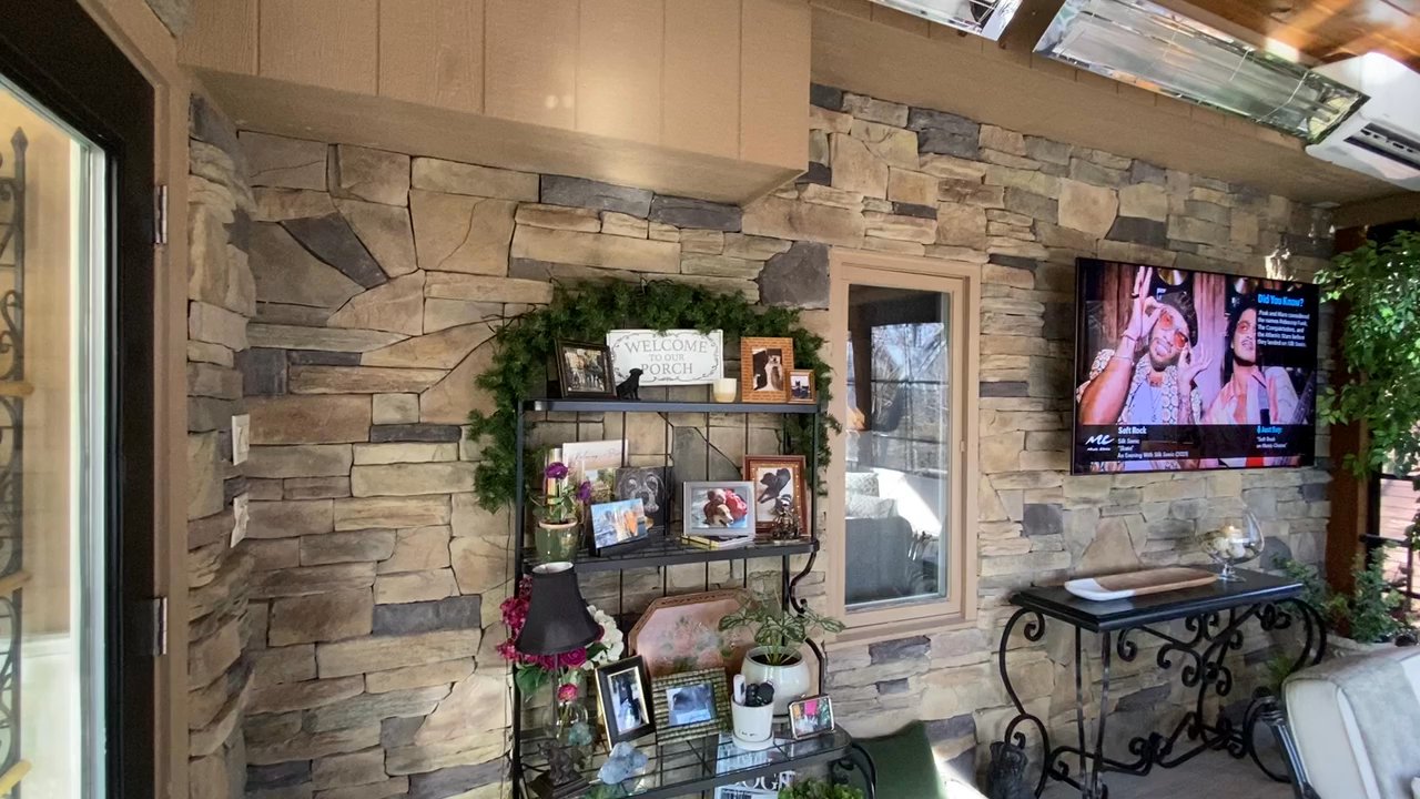 DW Elite Decks - Screened Porch in Olathe, KS - General Contractors Near Me - Olathe, Kansas