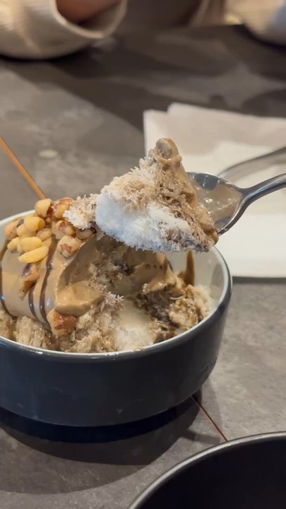 Ramen Isshin - Hojicha shaved ice  (summer special) - Ramen Near Me - Concord, Ontario