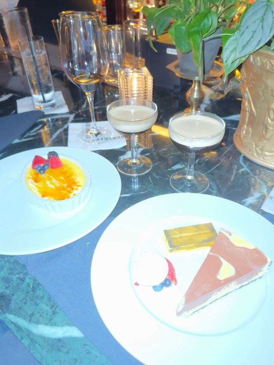 St Martin's Wine Bistro - Crème brûlée and their speciality cheesecake - French Near Me - Dallas, Texas