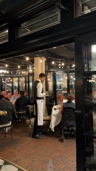 Video carousel 7 of 7 with ID bXsyWW_gw_WE_zwFBnI47g for 555 East Steakhouse