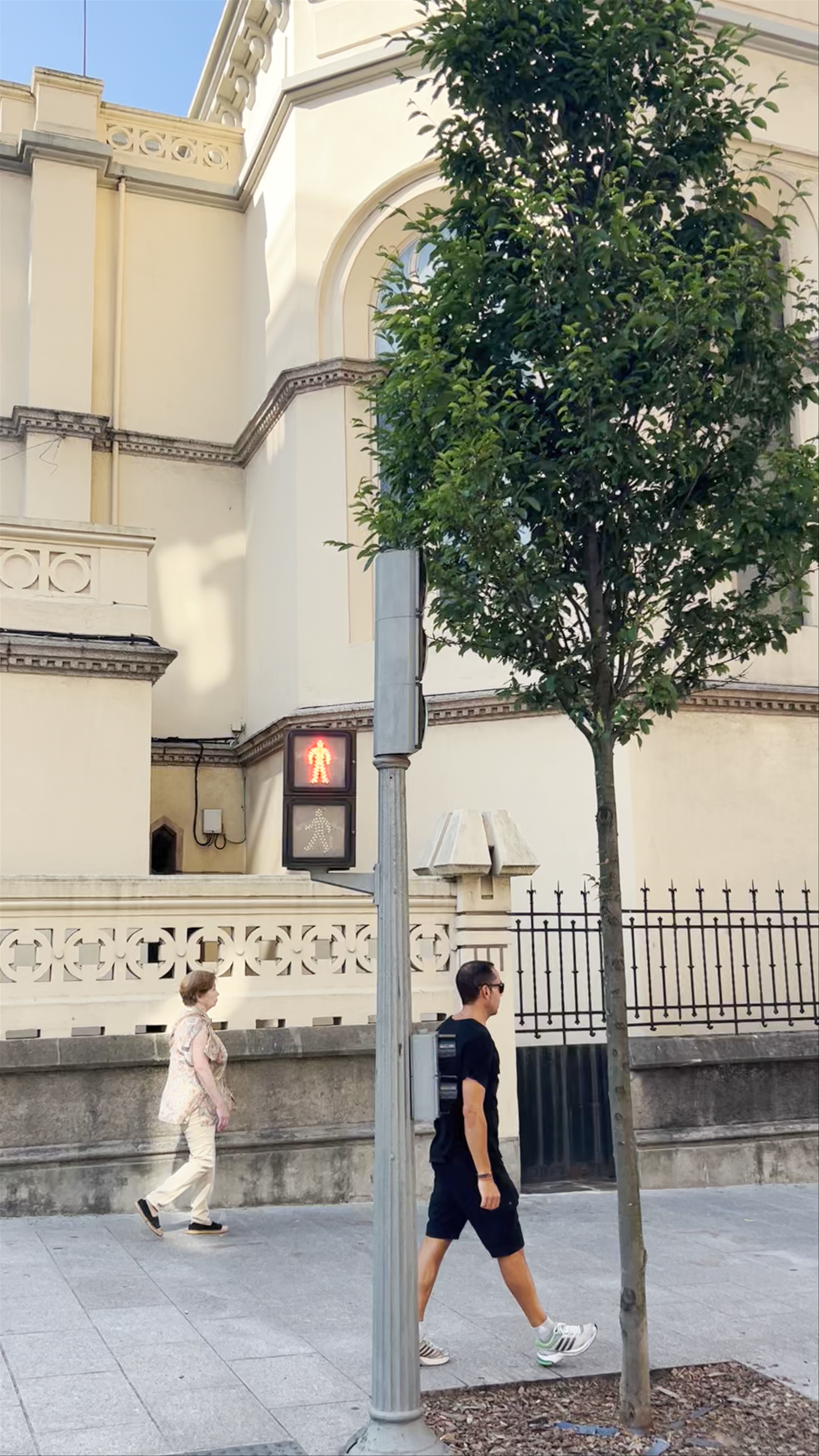 Iglesia de Santa Lucía: Tranquil Urban Charm in A Coruña