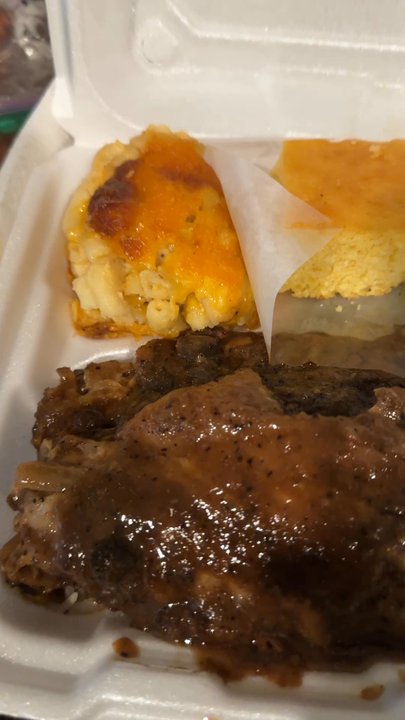 Off Tha Bone BBQ - Smothered Turkey Wings Sunday Special 3/5 - Barbeque Near Me - West Palm Beach, Florida