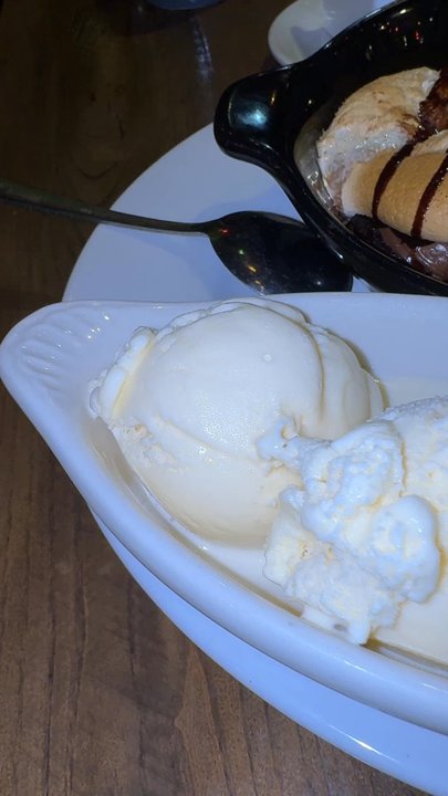 Joe's Crab Shack - S'mores with chocolate cake & icecream added - Seafood Near Me - Oceanside, California