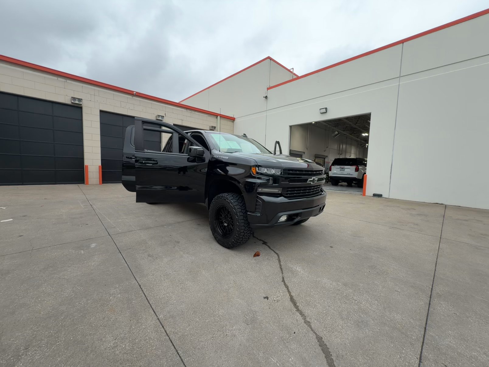 Lifted Trucks - #TX10484 - 2022 Chevrolet Silverado 1500 Limited RST Crew Cab