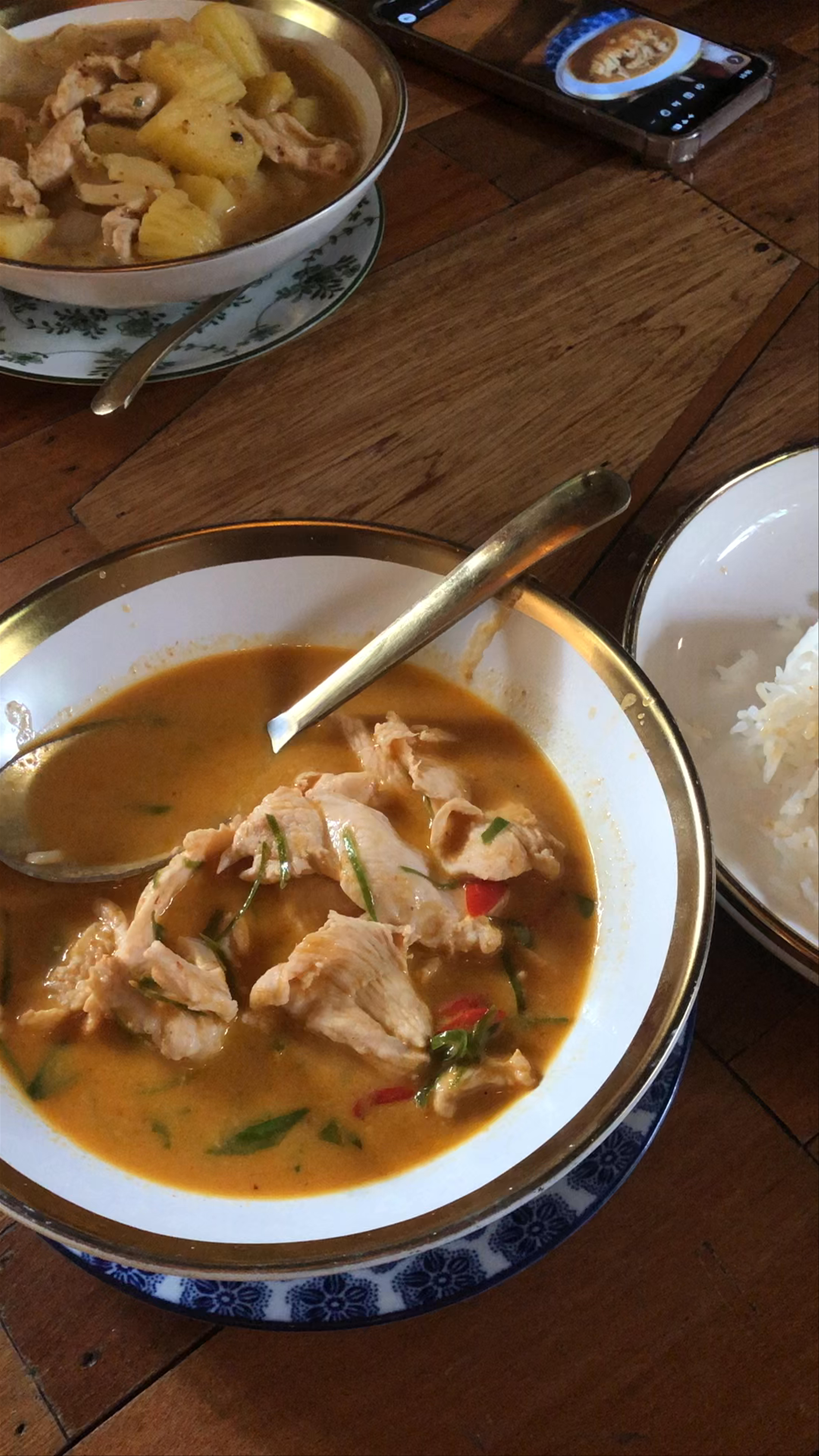 Authentic Thai Flavors at Cafe Del Sunshine Koh Chang Tai