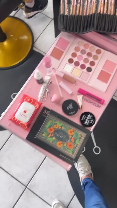 SoCal Nails - Using the table for a makeup client - Cosmetics & Beauty Supply Near Me - Anaheim, California