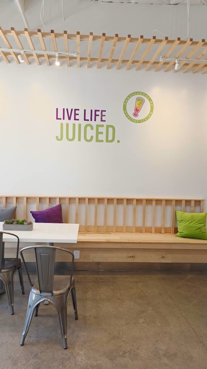 Juice It Up! - Walking into entrance - Juice Bars & Smoothies Near Me - Stockton, California