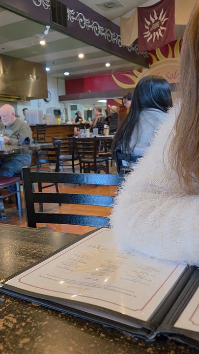 Cafe Soleil - A look around. A large friendly place. - Breakfast & Brunch Near Me - El Sobrante, California