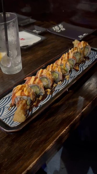 Blōōfin Sushi and Bar - Sushi Bars Near Me - Spring, Texas