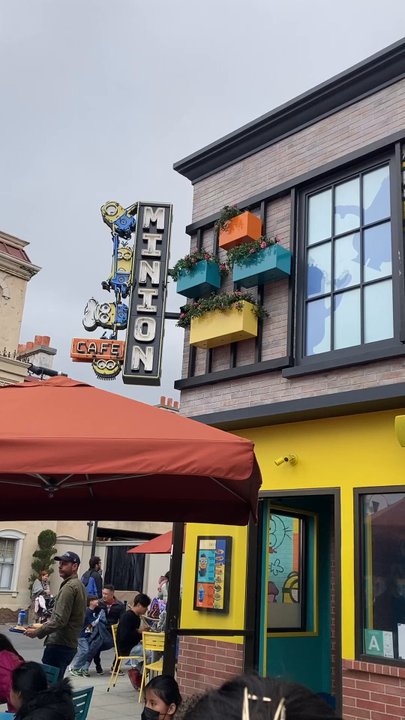 Minion Cafe - Front - Cafes Near Me - Universal City, California