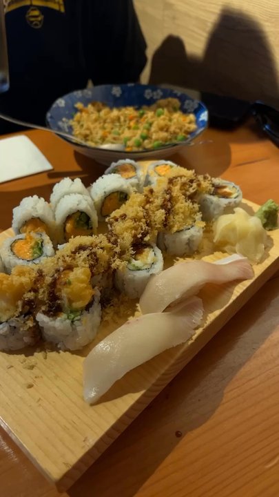 Fujisan Sushi - Crunchy Tempura Roll, Salmon Roll, Yellowtail Nigiri - Sushi Bars Near Me - El Centro, California