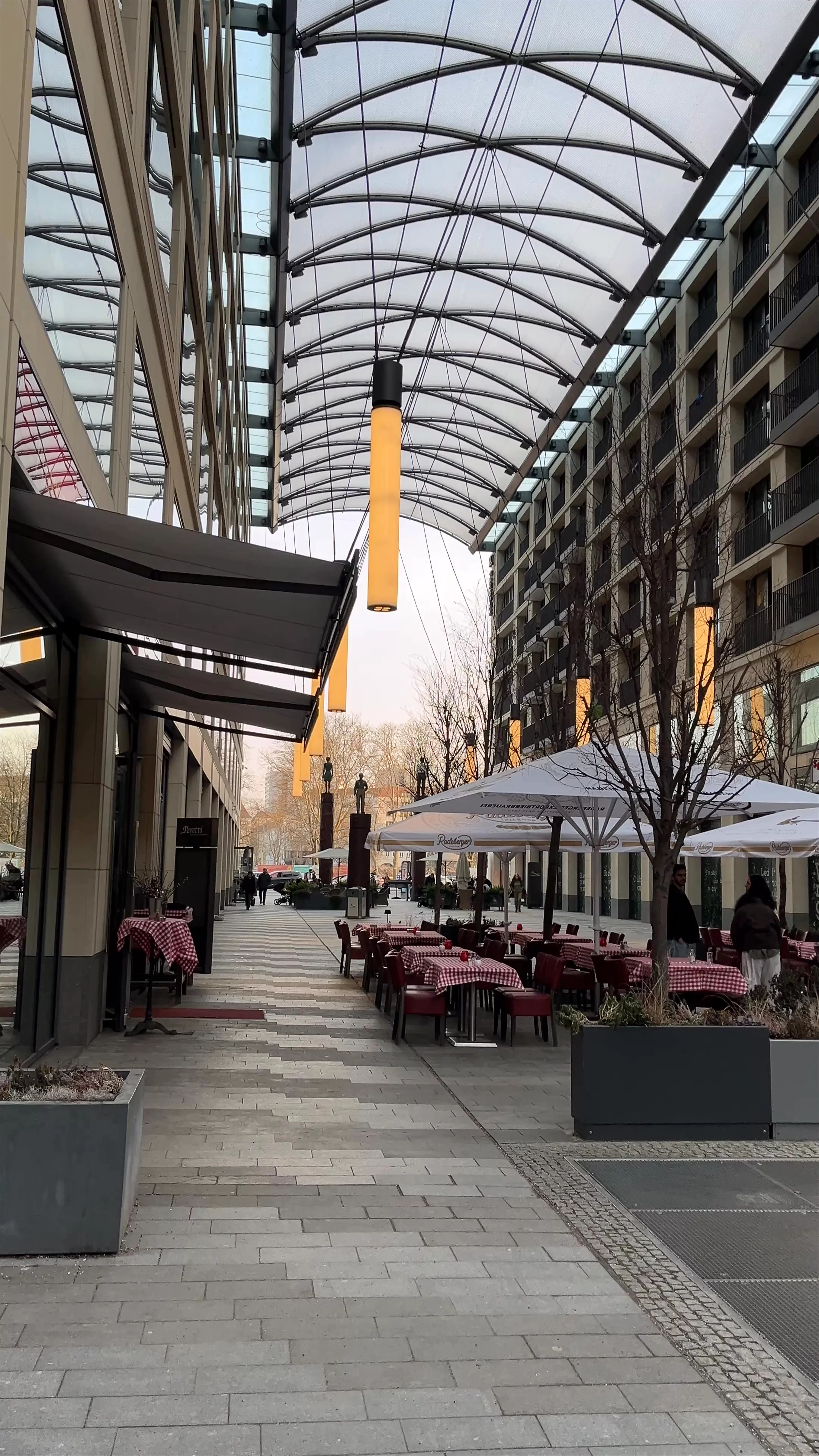 Kantstraße 17, Berlin-Charlottenburg-Wilmersdorf