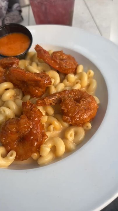 Off The Rails - Bang Bang Shrimp Mac and Cheese - Bars Near Me - Minneapolis, Minnesota