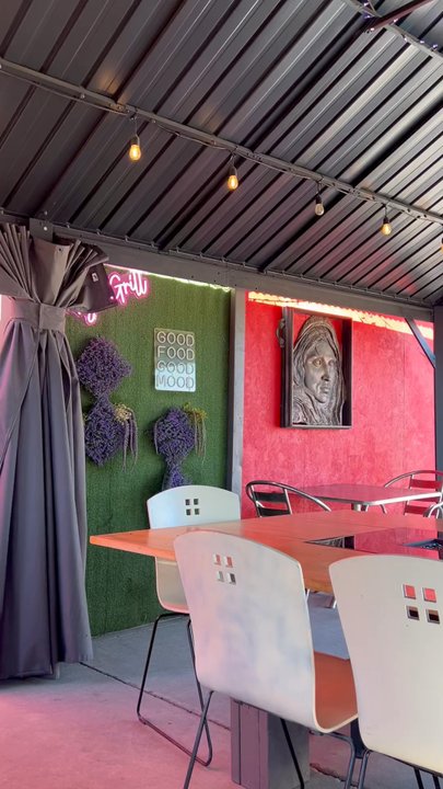 Arya Grill - Ambiance - Afghan Near Me - Tracy, California