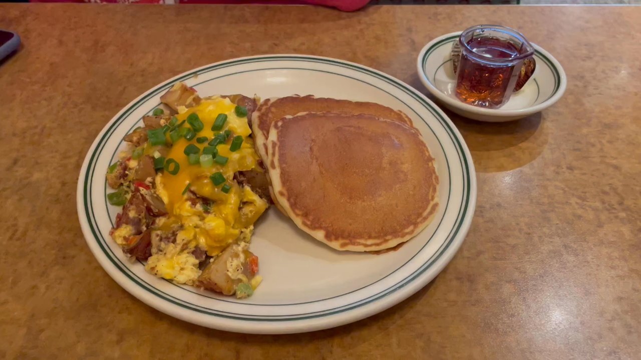 Village Square Cafe - Breakfast & Brunch Near Me - Redmond, Washington