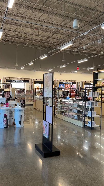 Macy's - Accessories Near Me - Las Vegas, Nevada