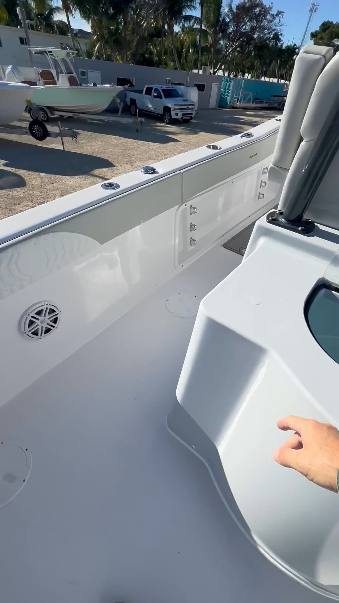 60 Sec Walkthrough | 2026 Twin Vee 280 GFX2 | Yama...