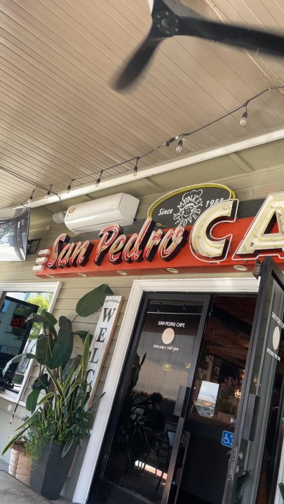 San Pedro Cafe - Outdoor seating area - Diners Near Me - San Pedro, California