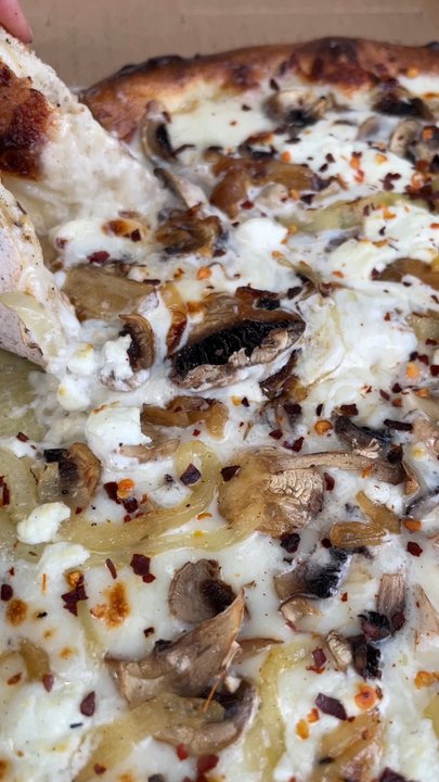 Kamala’s kitchen - So gooey and cheesy - Food Stands Near Me - Lahaina, Hawaii