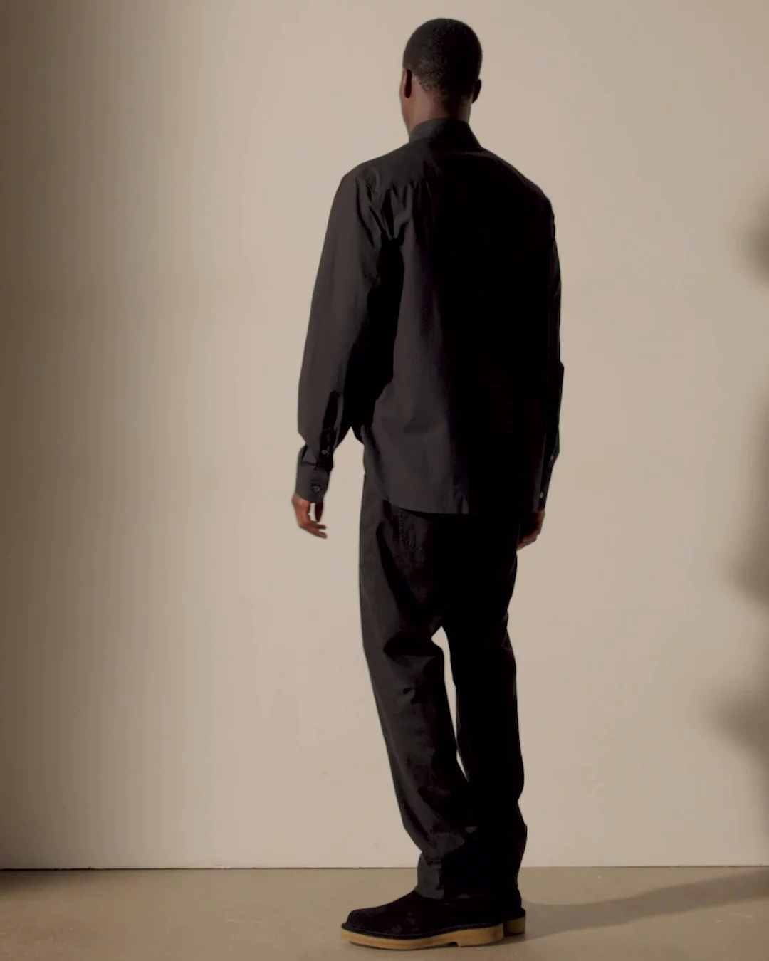 Poplin Collarless Shirt - Black | James Perse Los Angeles