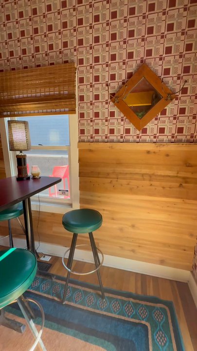 The Platypus - The sister bar to Tiny House! It's like grandma's house, but way cooler and with booze! They have happy hour all day on sundays! - Bars Near Me - Omaha, Nebraska