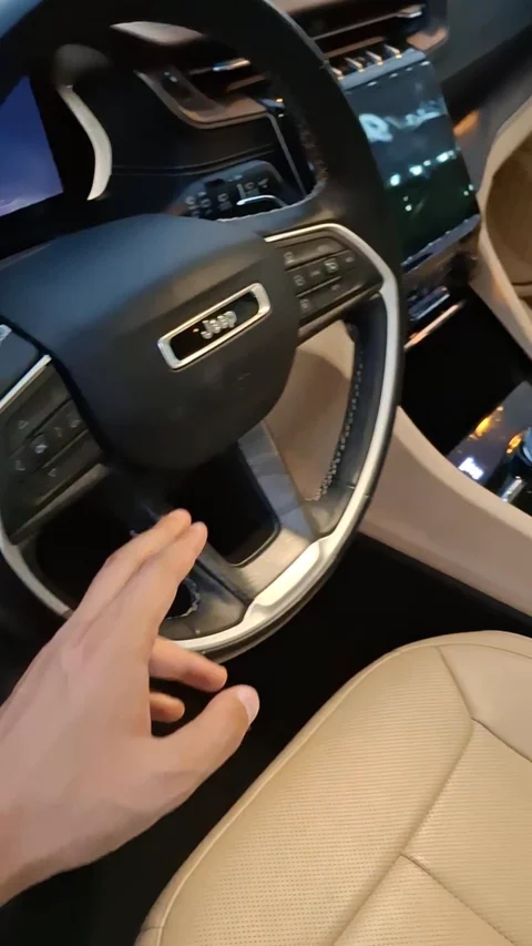 جيب جراند شيروكي LIMTED 2022