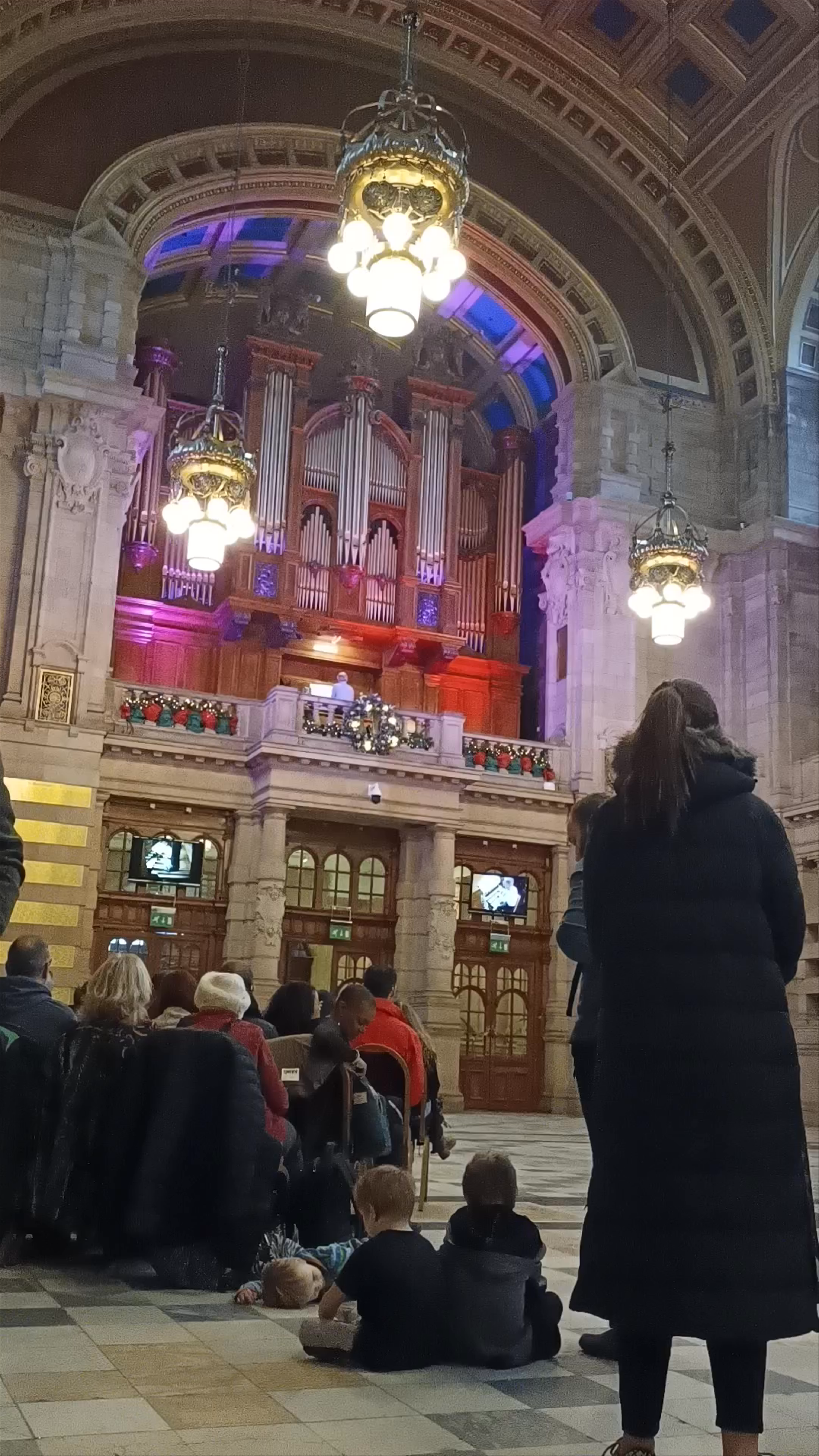 Kelvingrove Art Gallery and Museum: A Majestic Music Moment in Glasgow