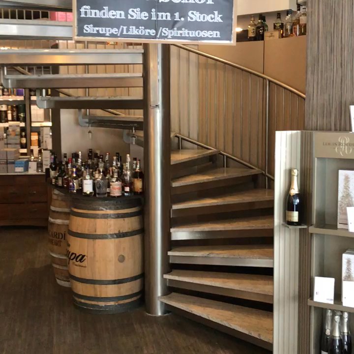 weinundbar.de - Neue Spirituosen Abteilung im 1.Stock - Beer, Wine & Spirits Near Me - Freising, BY