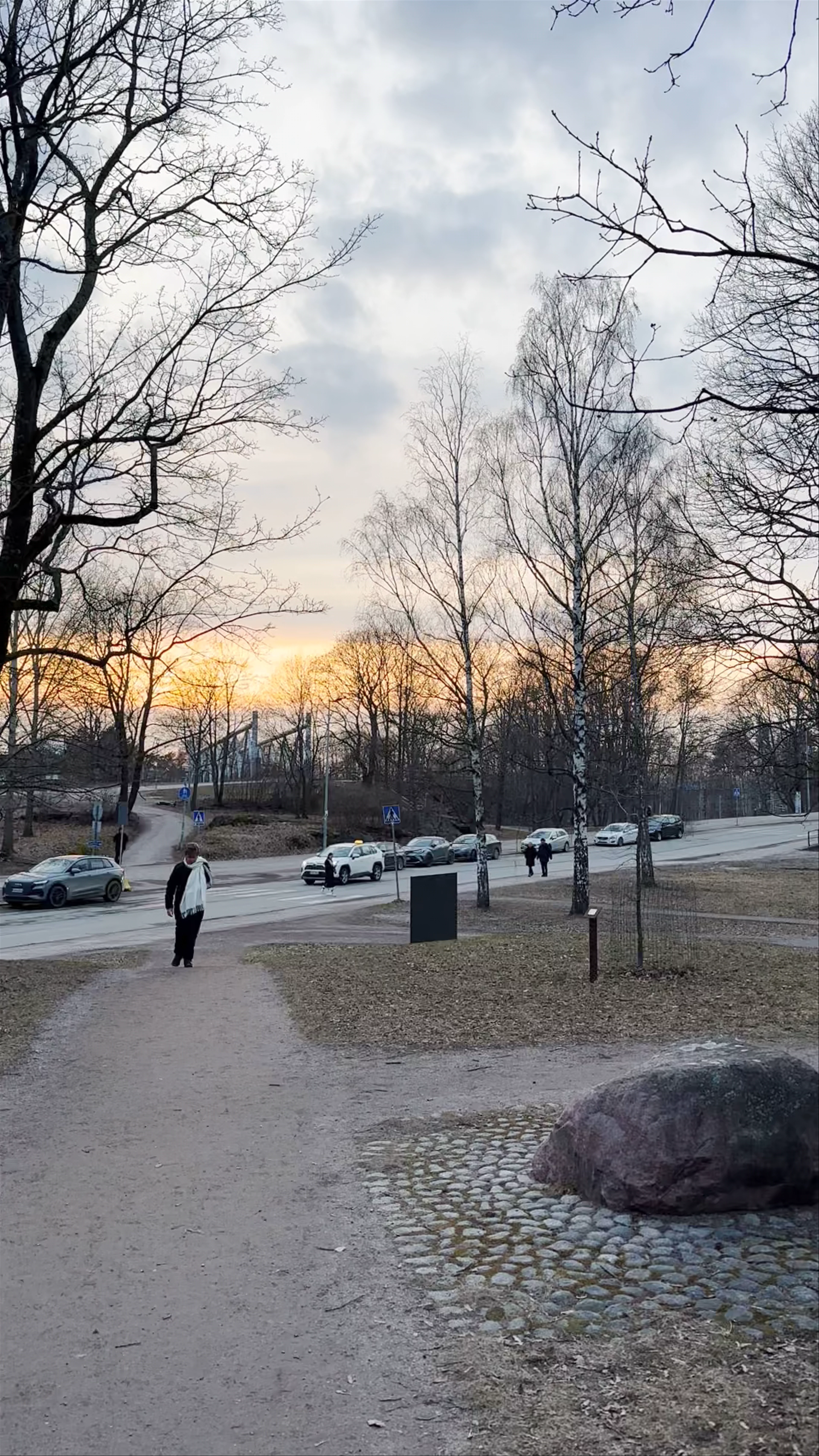 Suuri näyttämö and Pieni näyttämö, Eläintarhantie