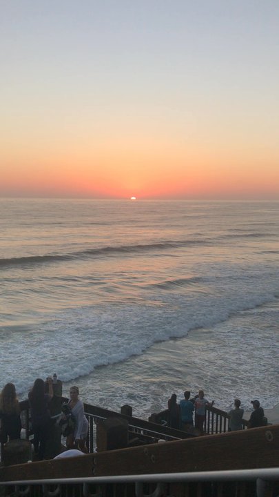 Grandview Beach - Beaches Near Me - Encinitas, California