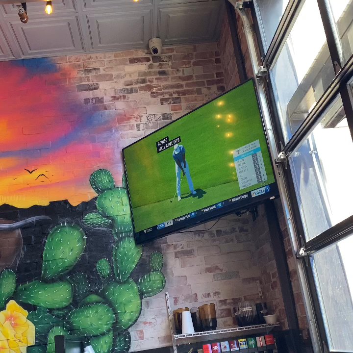 Texadelphia - The ambiance - Sandwiches Near Me - Dallas, Texas