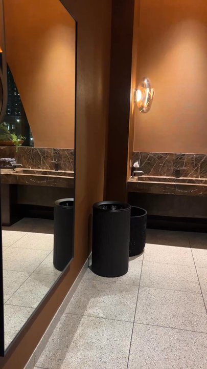 Populus - 2nd floor communal bathroom area - Hotels Near Me - Denver, Colorado