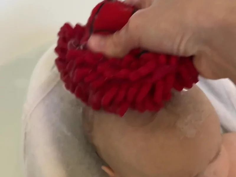 Bath routine with Little Etoile