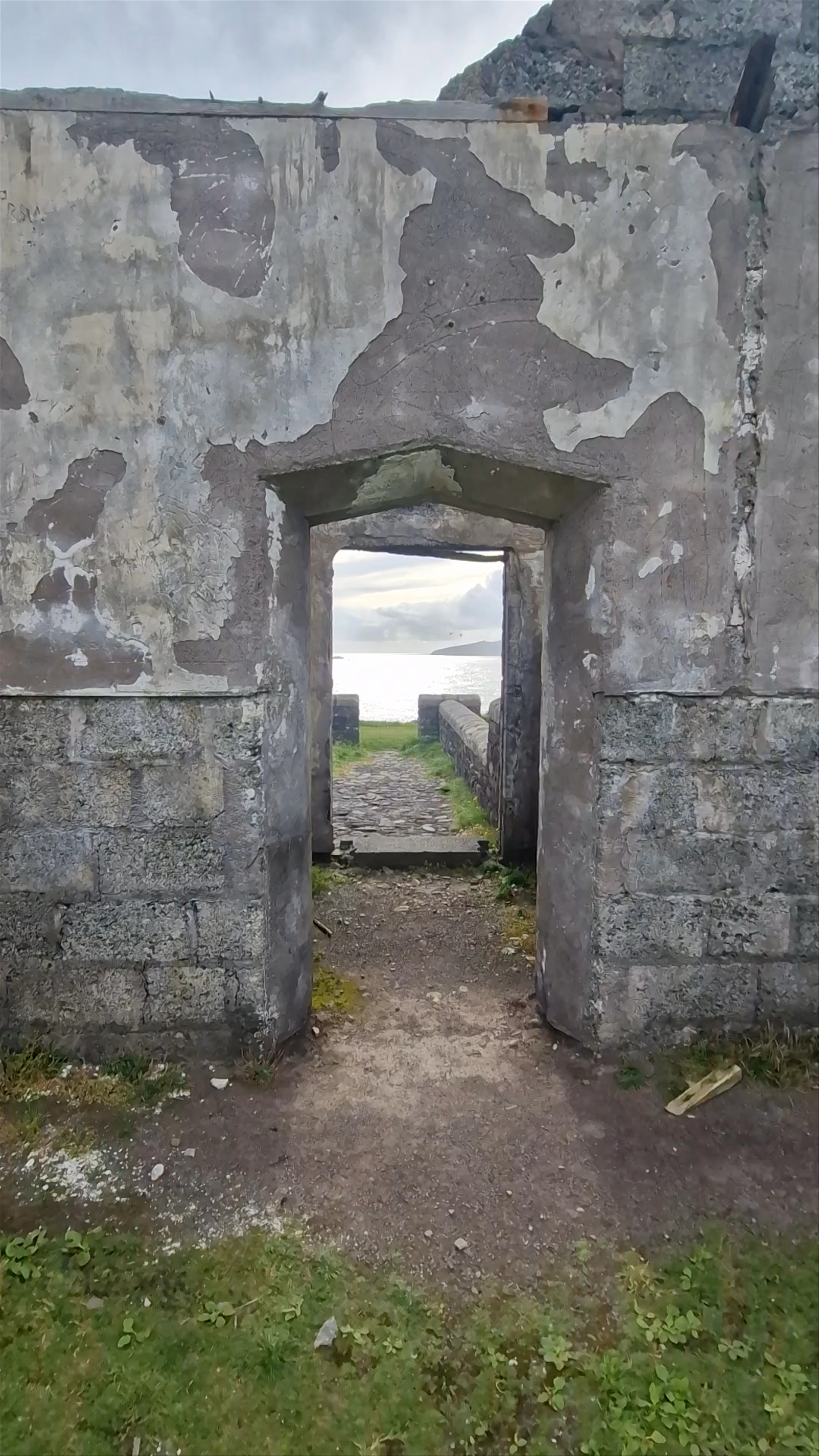Saint Gobnaits Church (ruin)