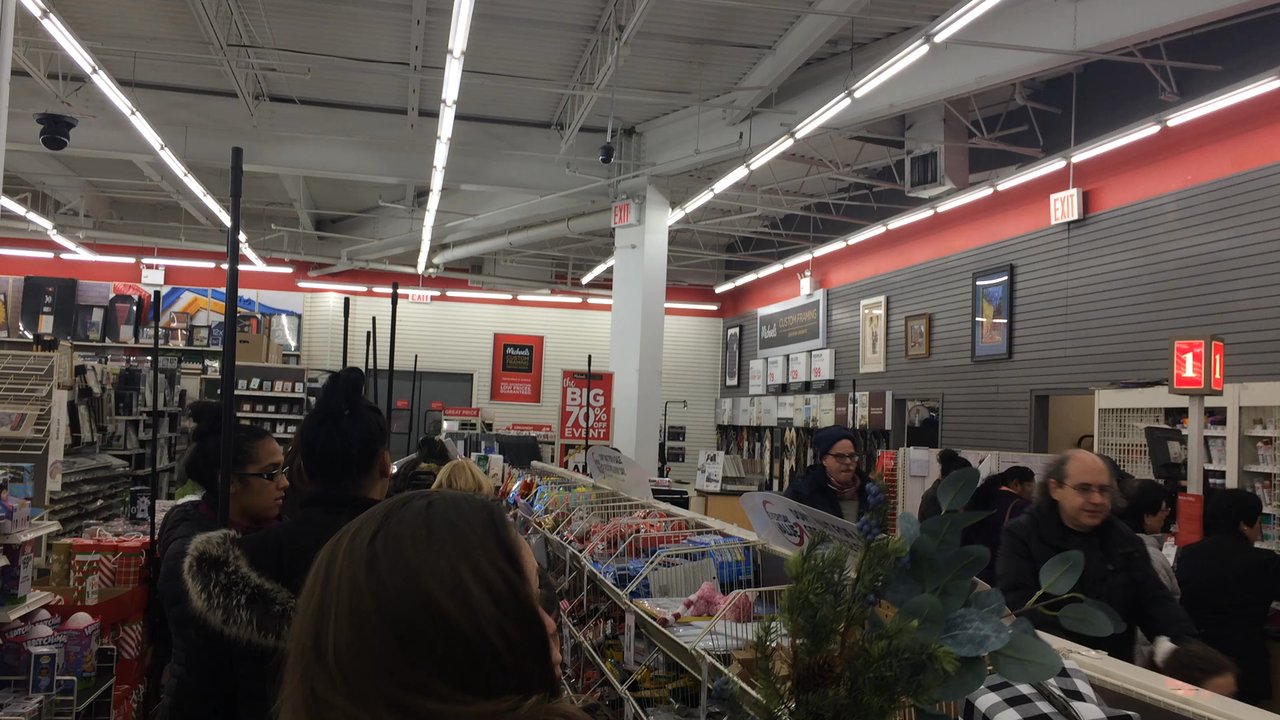 Michaels - Long line on weekends - Arts & Crafts Near Me - Woodside, New York