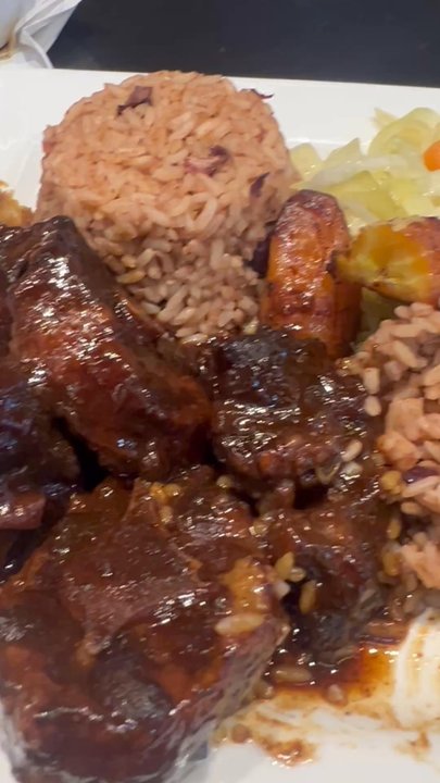Caribbean Hut - Oxtail Plate at the Bar - Caribbean Near Me - Charlotte, North Carolina