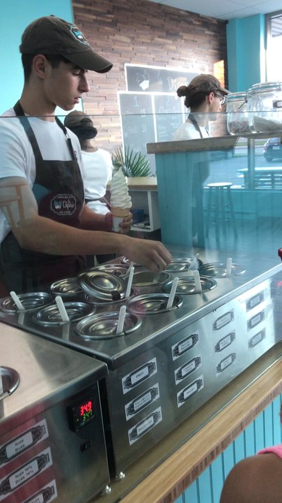 La Diperie - Ice Cream & Frozen Yogurt Near Me - Laval, Quebec